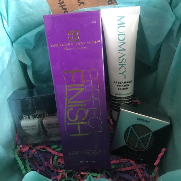 YOU CHOOSE THE PRICE Mystery Makeup Box - Picture 4 of 10